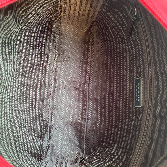 👉SOLD👈AUTHENTIC PRADA NYLON CROSSBODY BAG - Picture 7 of 16